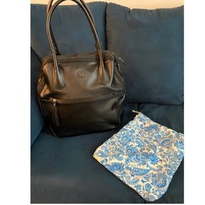 Lululemon athletica travel bag, retail $128